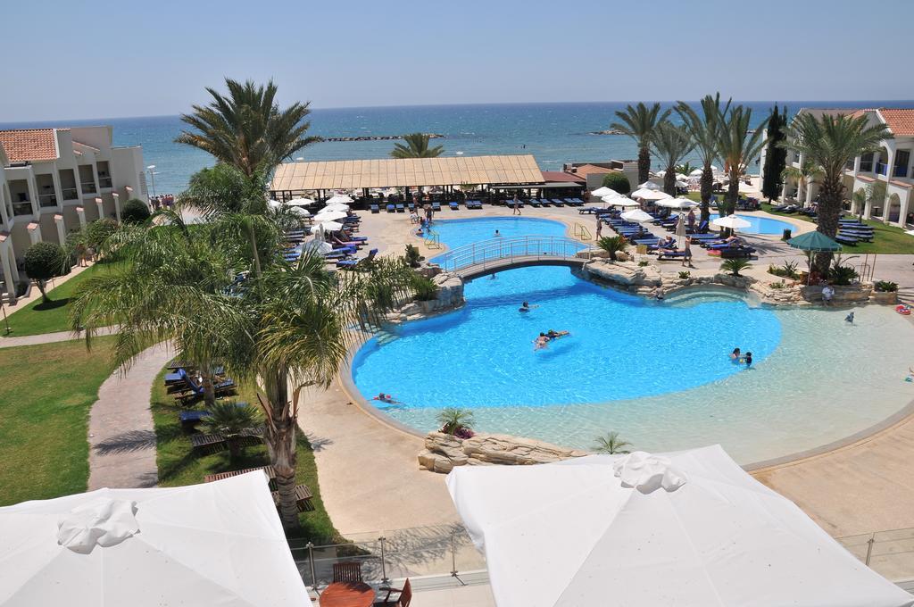 Radisson Beach Resort Larnaka Exterior foto