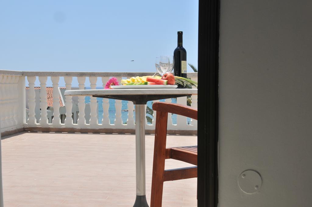 Radisson Beach Resort Larnaka Zimmer foto